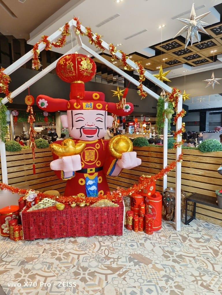 【桃園龜山美食】千葉林口尊爵館，除了火鍋還有黑白切和現作紅豆餅的平價百匯☺️