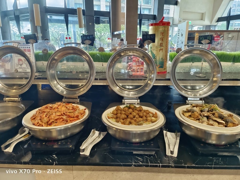 【三重美食】千葉三重尊爵館，難得有熟食不優的千葉火鍋🥲🥲🥲