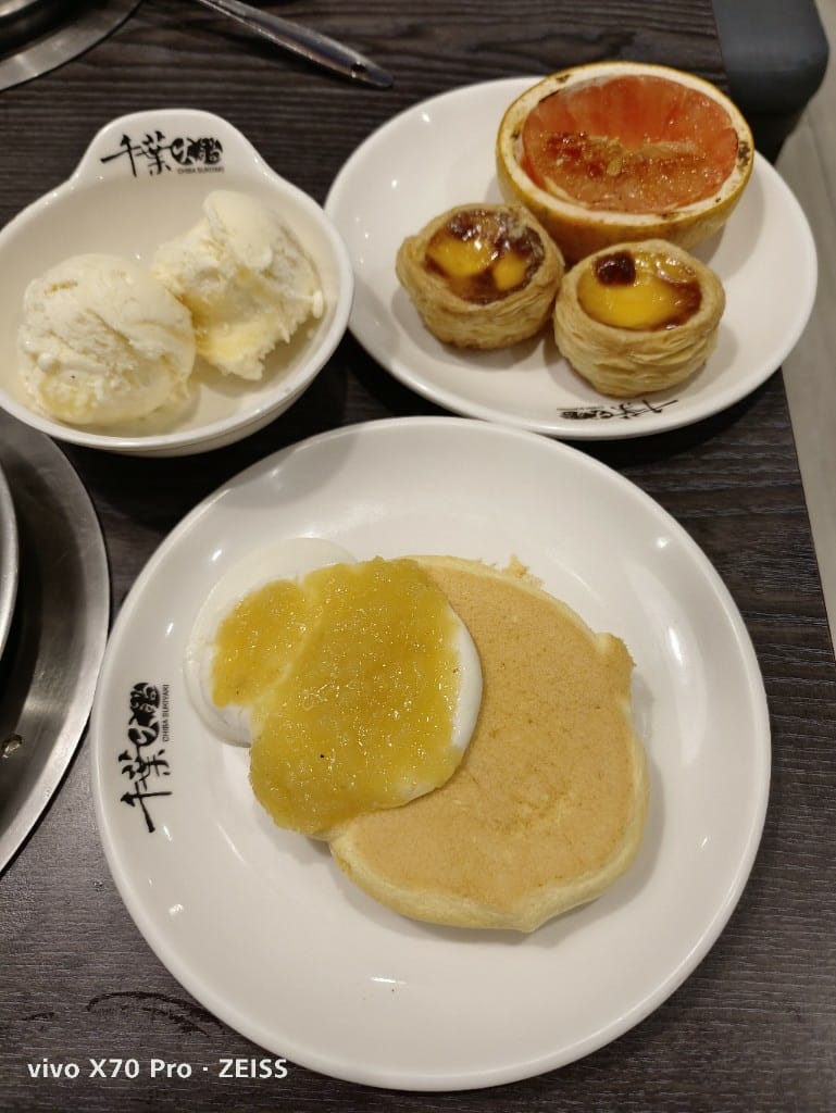 【淡水美食】千葉淡水尊爵館，竟然有手作舒芙蕾的平價火鍋吃到飽❤️