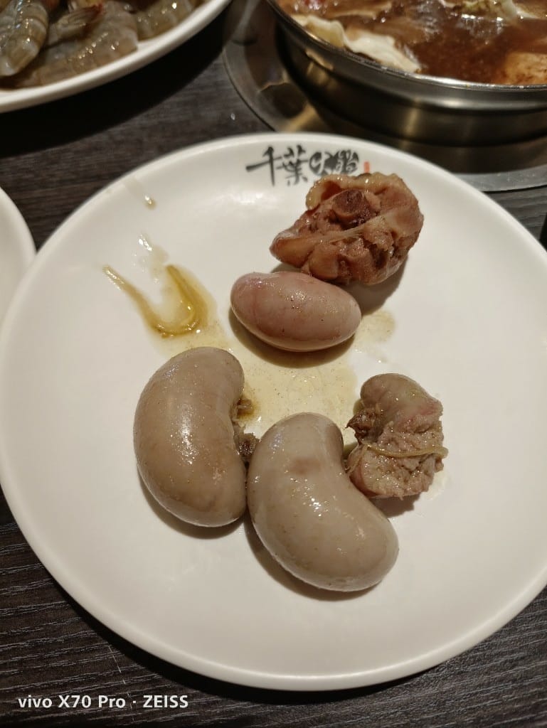 【三重美食】千葉三重尊爵館，難得有熟食不優的千葉火鍋🥲🥲🥲