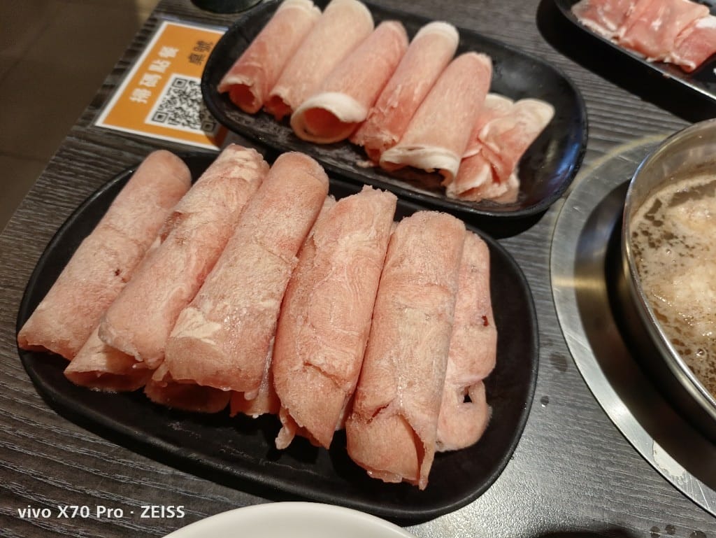 【三重美食】千葉三重尊爵館，難得有熟食不優的千葉火鍋🥲🥲🥲