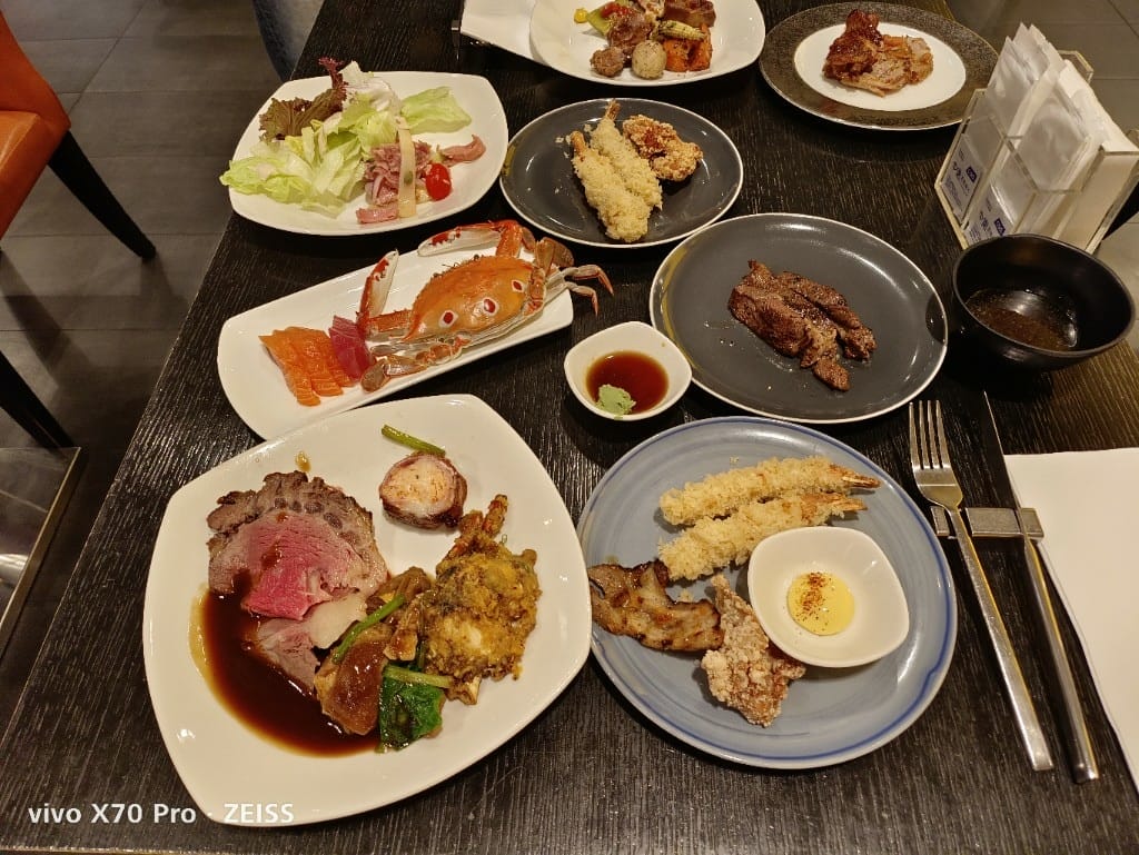 【台北美食】艾美寒舍探索廚房再訪，又來下午茶龍蝦自由了😆