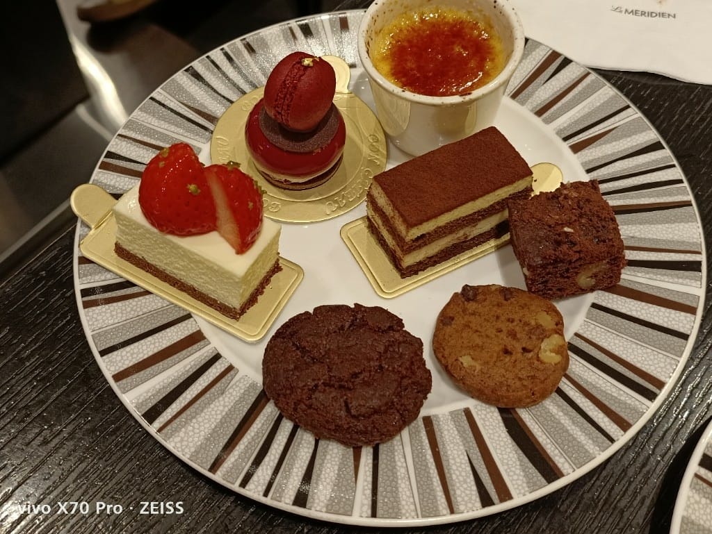 【台北美食】艾美寒舍探索廚房再訪，又來下午茶龍蝦自由了😆