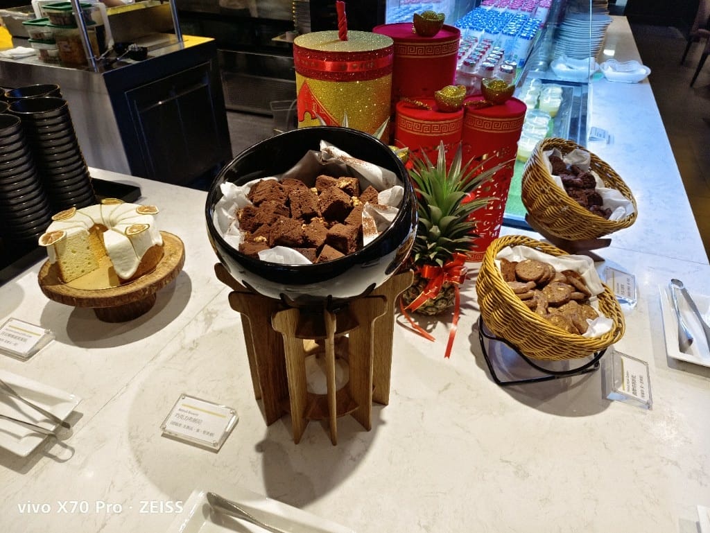 【台北美食】艾美寒舍探索廚房再訪，又來下午茶龍蝦自由了😆