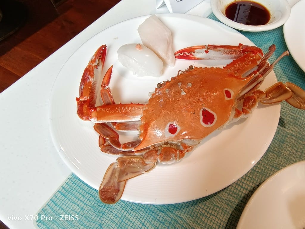 【台北美食】美福彩匯午餐，除了美味的爐烤牛排和牛肉湯，還多了生蠔自由，最後還有滿滿甜點❤️