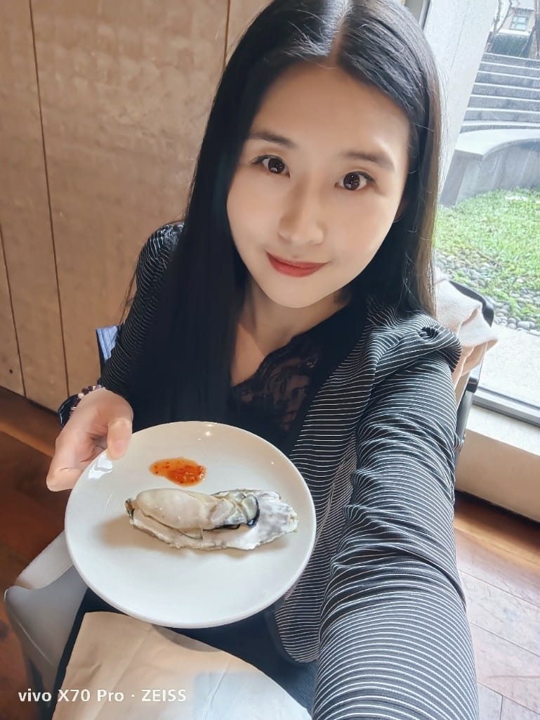 【台北美食】美福彩匯午餐，除了美味的爐烤牛排和牛肉湯，還多了生蠔自由，最後還有滿滿甜點❤️