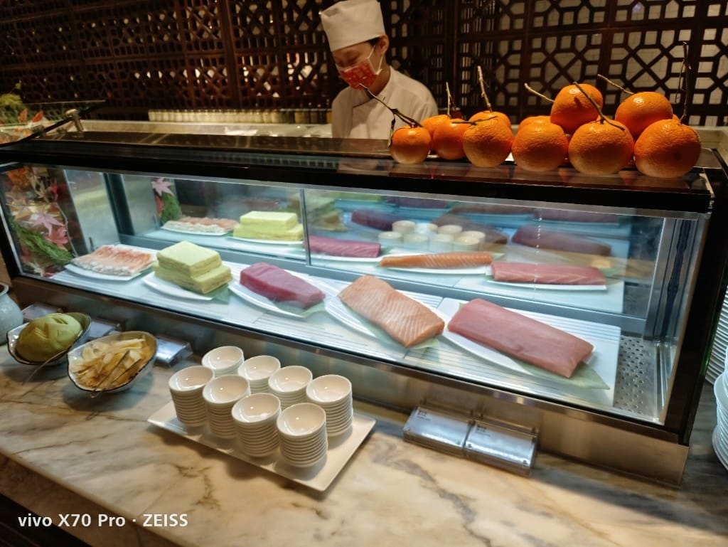 【台北美食】JR東日本大飯店，鉑麗安全日餐廳有威靈頓牛排哦！