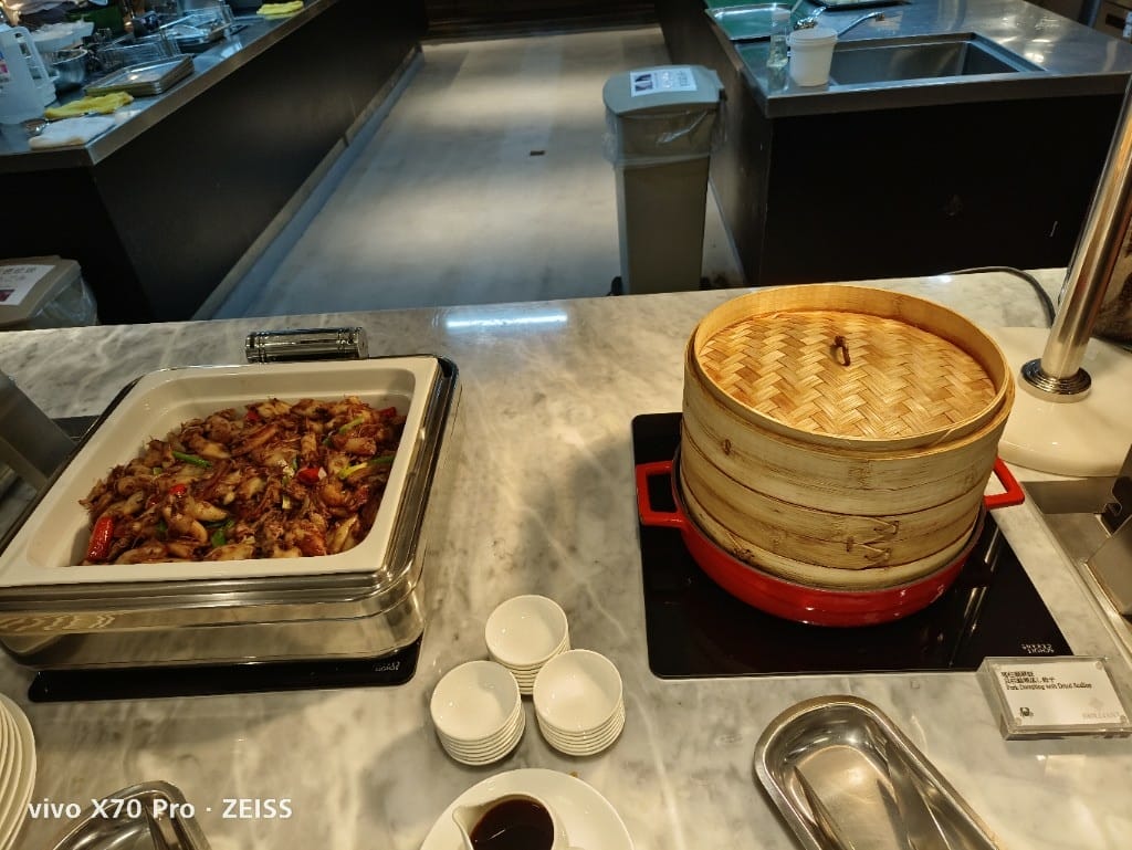 【台北美食】JR東日本大飯店，鉑麗安全日餐廳有威靈頓牛排哦！