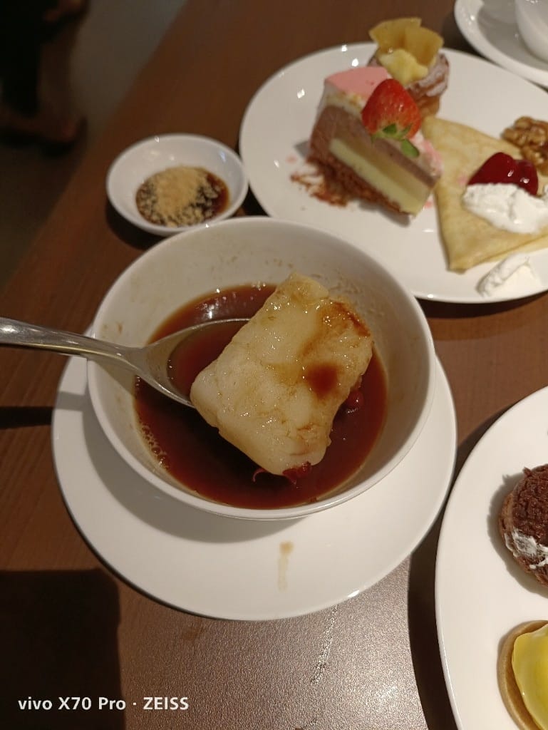 【台北美食】JR東日本大飯店，鉑麗安全日餐廳有威靈頓牛排哦！