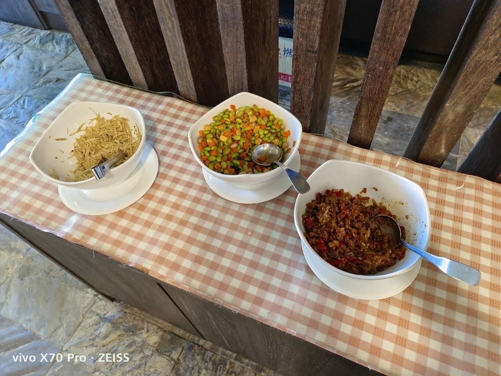 【花蓮美食】松雪樓自助餐，全台最高吃到飽，只要$300！！！20220211