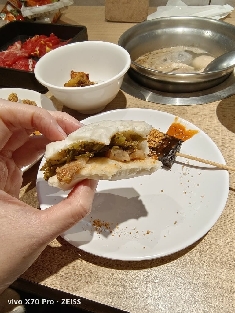 【板橋美食】吉哆火鍋百匯，板橋最愛平價火鍋有新主題啦！鹹酥雞吃起來😂 20220222