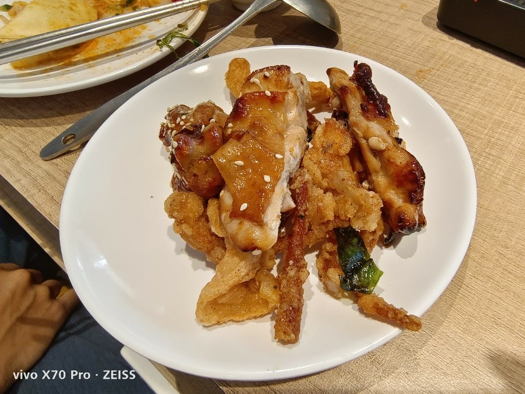 【板橋美食】吉哆火鍋百匯，板橋最愛平價火鍋有新主題啦！鹹酥雞吃起來😂 20220222