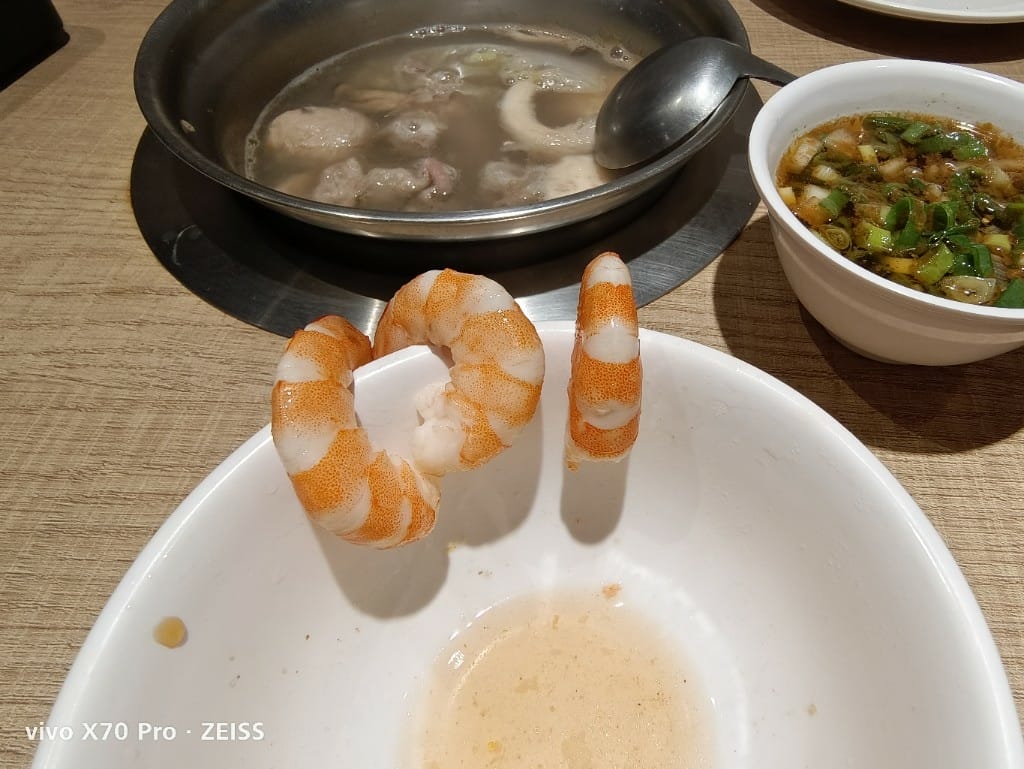 【板橋美食】吉哆火鍋百匯，板橋最愛平價火鍋有新主題啦！鹹酥雞吃起來😂 20220222