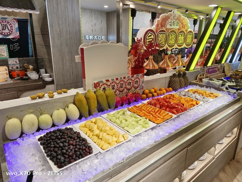 【板橋美食】吉哆火鍋百匯，板橋最愛平價火鍋有新主題啦！鹹酥雞吃起來😂 20220222