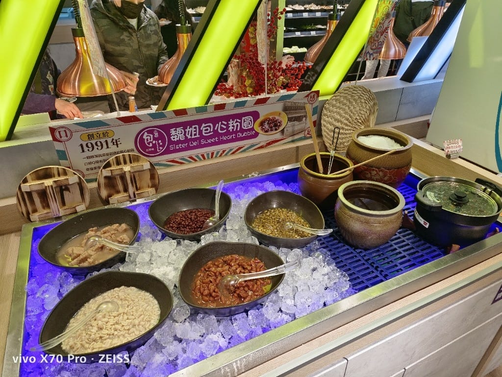 【板橋美食】吉哆火鍋百匯，板橋最愛平價火鍋有新主題啦！鹹酥雞吃起來😂 20220222