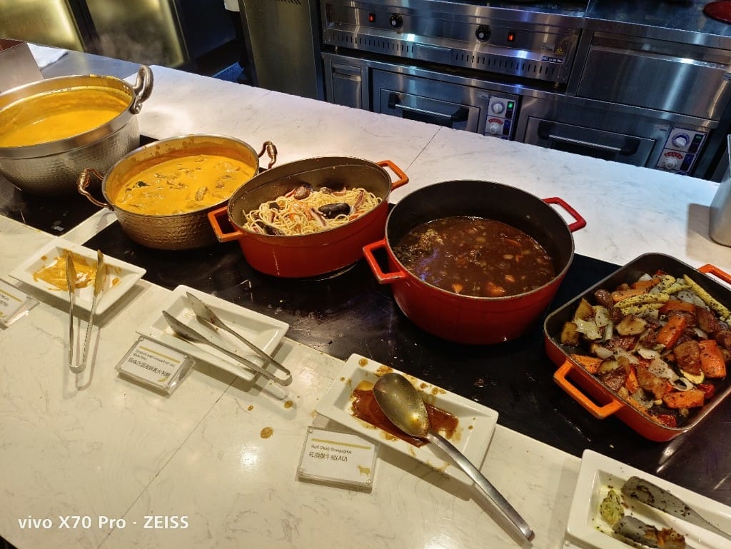 【台北美食】艾美寒舍探索廚房晚餐，龍蝦主題日開跑，龍蝦自由了😆20220224