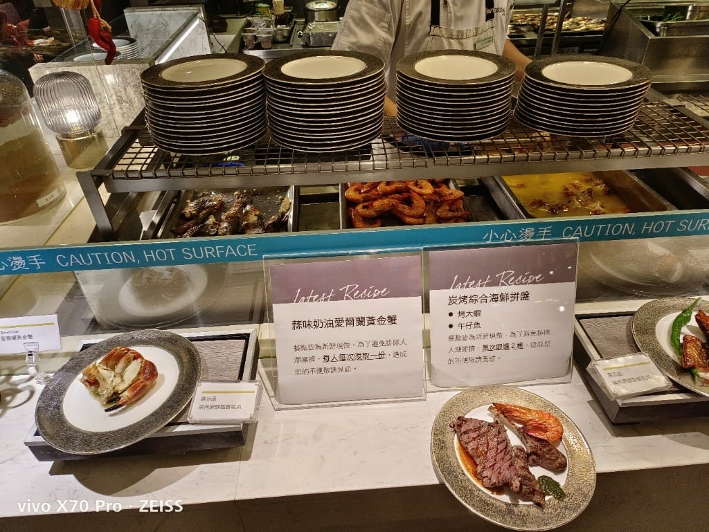 【台北美食】艾美寒舍探索廚房晚餐，龍蝦主題日開跑，龍蝦自由了😆20220224