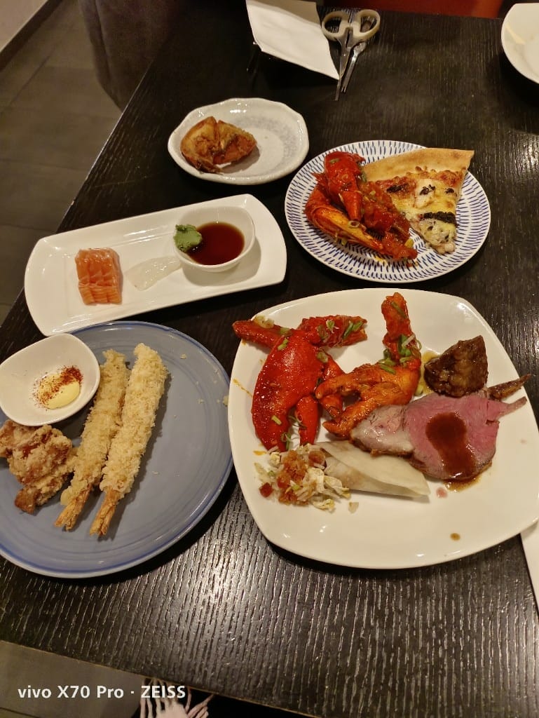 【台北美食】艾美寒舍探索廚房晚餐，龍蝦主題日開跑，龍蝦自由了😆20220224