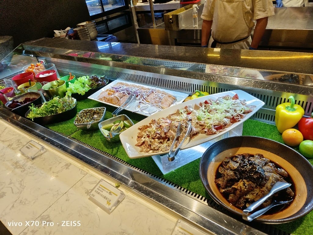 【台北美食】艾美寒舍探索廚房晚餐，龍蝦主題日開跑，龍蝦自由了😆20220224