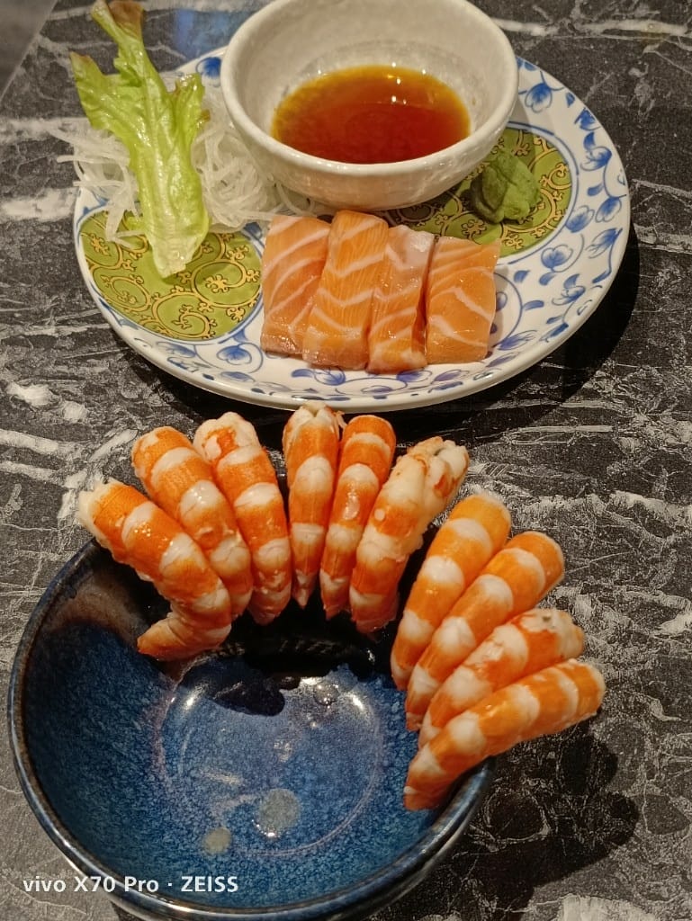 【台北美食】 這一鍋SHAREMORE吃到飽，走味的老火湯！？