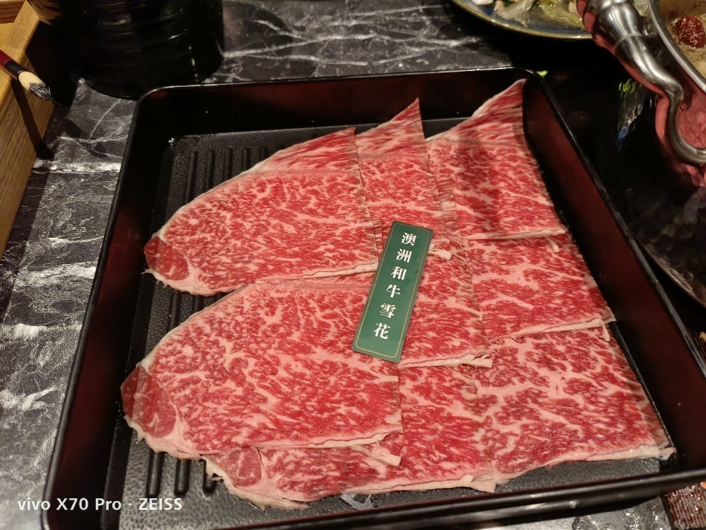 【台北美食】 這一鍋SHAREMORE吃到飽，走味的老火湯！？