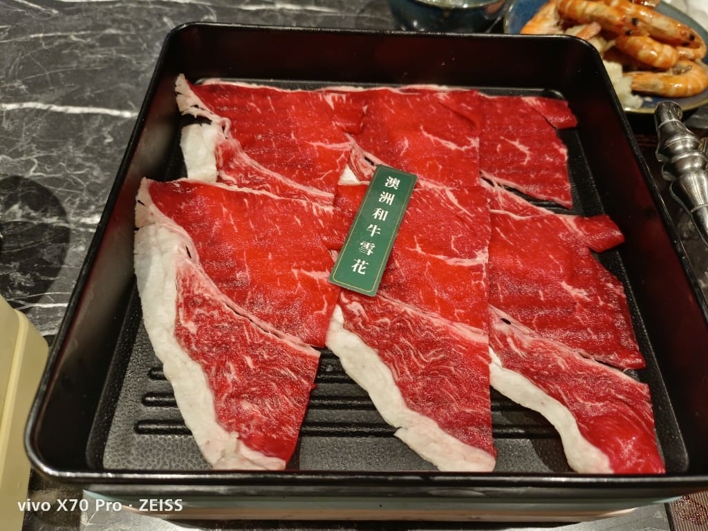 【台北美食】 這一鍋SHAREMORE吃到飽，走味的老火湯！？