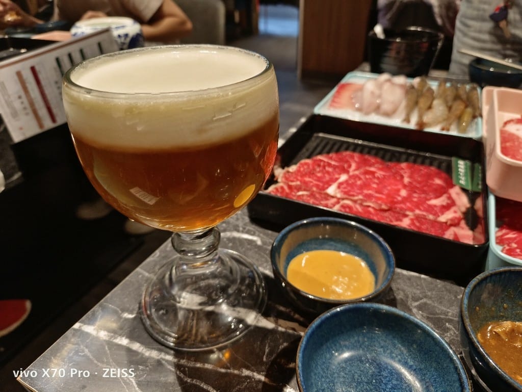 【台北美食】 這一鍋SHAREMORE吃到飽，走味的老火湯！？
