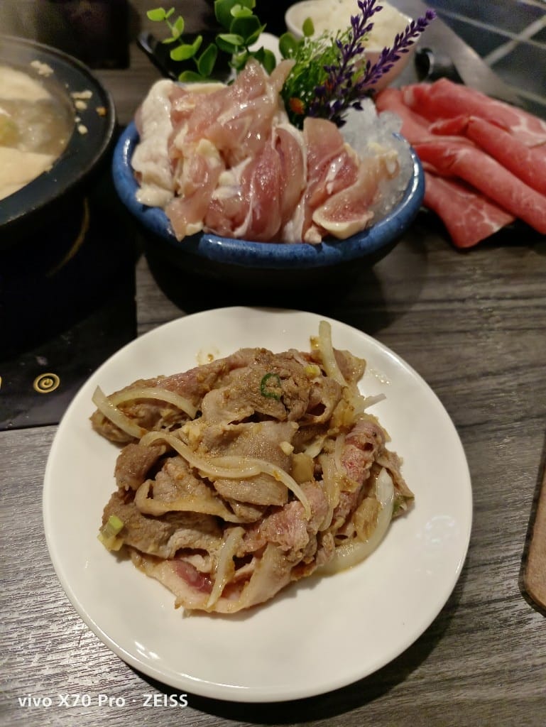 【新莊美食】 狂一鍋，擁有10種獨特湯頭的美味火鍋2訪❤️