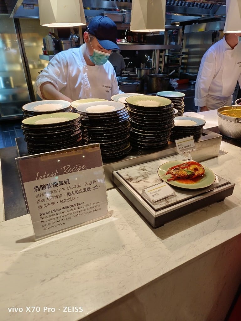 【台北美食】艾美寒舍探索廚房，下午茶買一送一，又來下午茶龍蝦自由了
