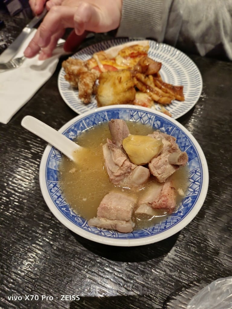 【台北美食】艾美寒舍探索廚房，下午茶買一送一，又來下午茶龍蝦自由了