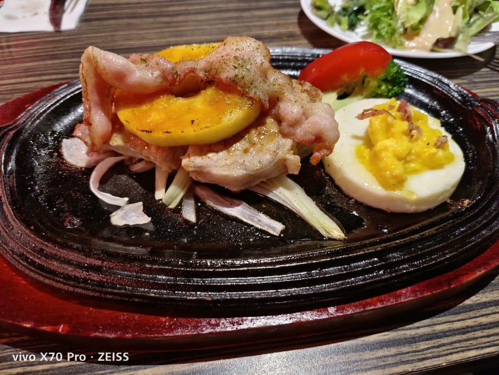 【台北美食】凱撒西餐牛排，自助吧才是主角的老牌牛排館❤️❤️❤️