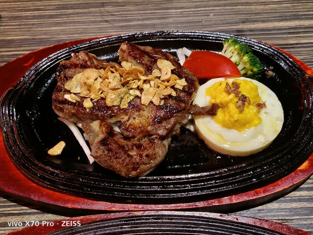 【台北美食】凱撒西餐牛排，自助吧才是主角的老牌牛排館❤️❤️❤️