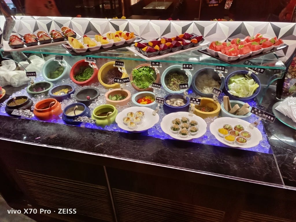 【台北美食】凱撒西餐牛排，自助吧才是主角的老牌牛排館❤️❤️❤️