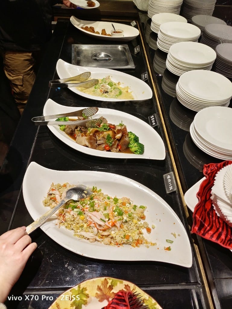 【台北美食】凱撒西餐牛排，自助吧才是主角的老牌牛排館❤️❤️❤️