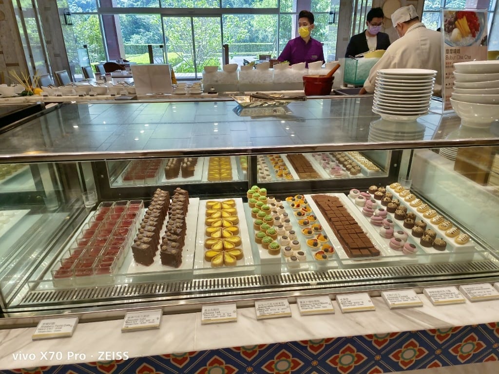 【台北美食】 六福萬怡敘日餐廳，全新泰國美食生蠔、干貝、甜蝦自由，小黃卡打3劑折300！！！