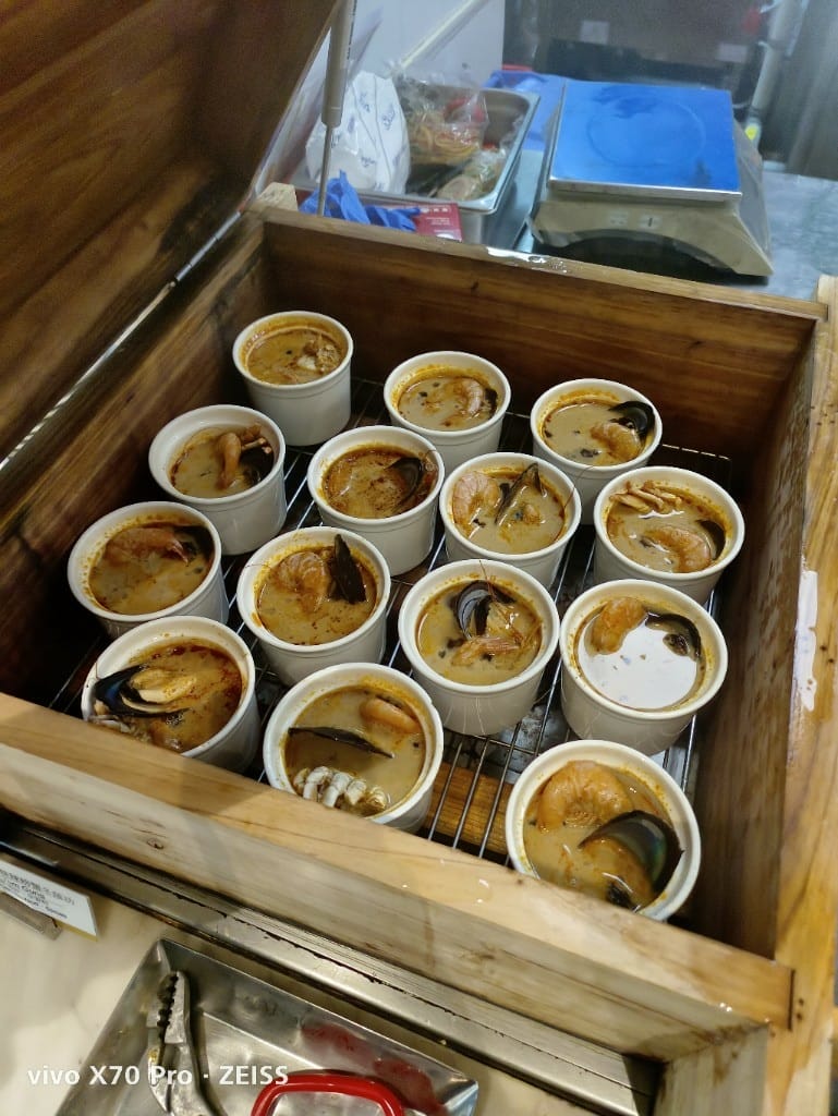 【台北美食】 六福萬怡敘日餐廳，全新泰國美食生蠔、干貝、甜蝦自由，小黃卡打3劑折300！！！