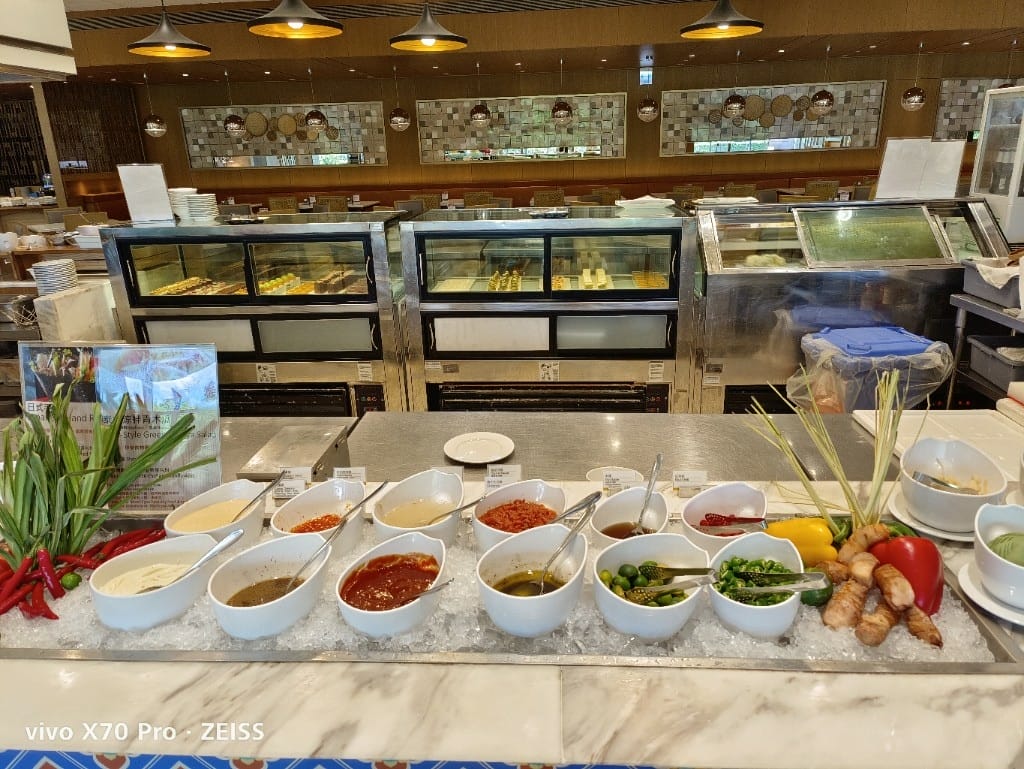 【台北美食】 六福萬怡敘日餐廳，全新泰國美食生蠔、干貝、甜蝦自由，小黃卡打3劑折300！！！