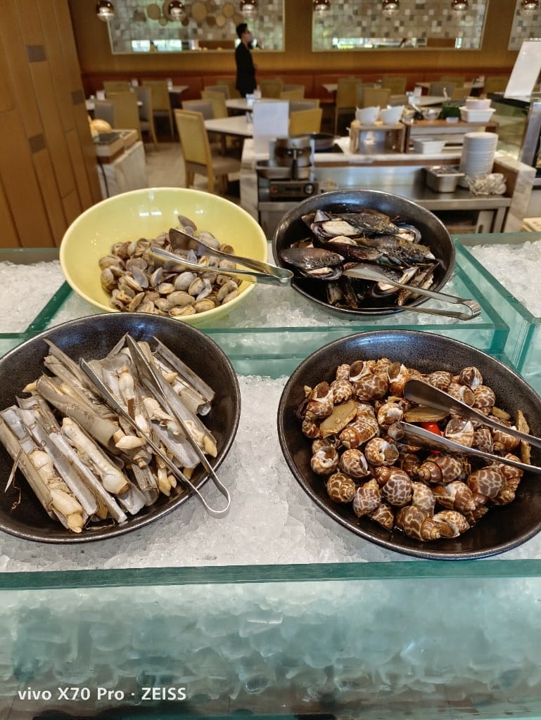 【台北美食】 六福萬怡敘日餐廳，全新泰國美食生蠔、干貝、甜蝦自由，小黃卡打3劑折300！！！