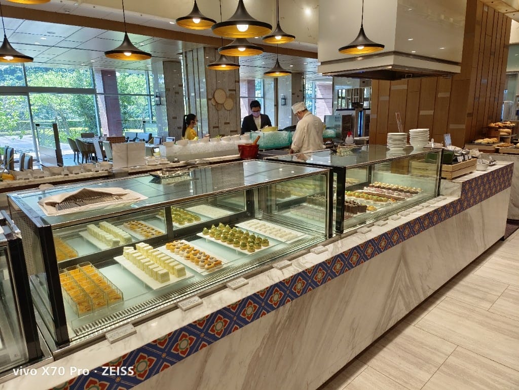 【台北美食】 六福萬怡敘日餐廳，全新泰國美食生蠔、干貝、甜蝦自由，小黃卡打3劑折300！！！