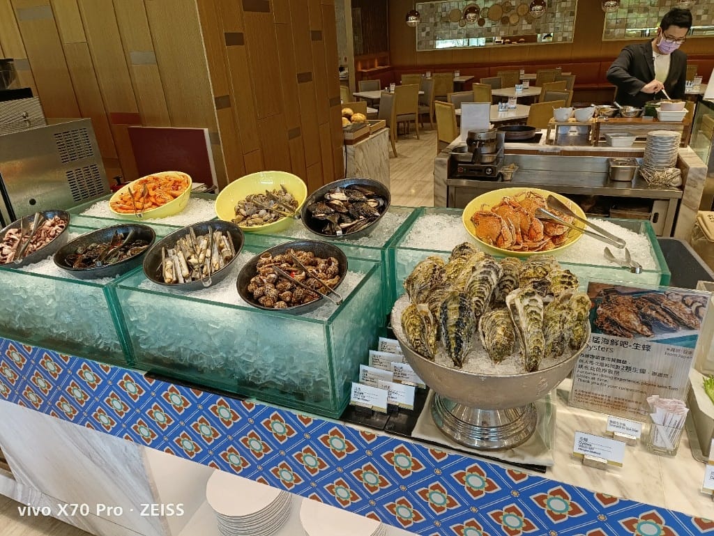 【台北美食】 六福萬怡敘日餐廳，全新泰國美食生蠔、干貝、甜蝦自由，小黃卡打3劑折300！！！