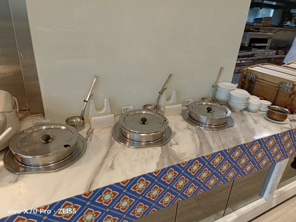 【台北美食】 六福萬怡敘日餐廳，全新泰國美食生蠔、干貝、甜蝦自由，小黃卡打3劑折300！！！