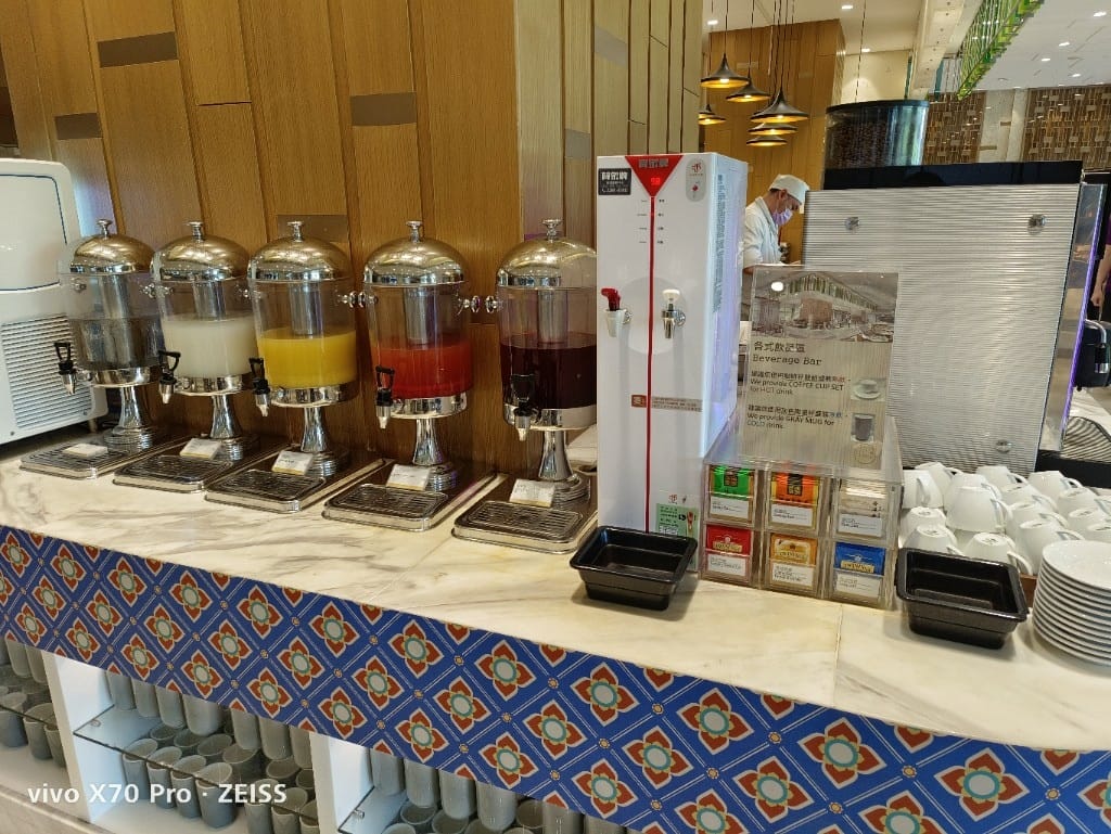 【台北美食】 六福萬怡敘日餐廳，全新泰國美食生蠔、干貝、甜蝦自由，小黃卡打3劑折300！！！
