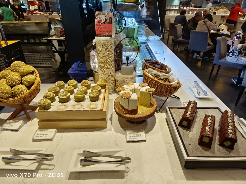 【台北吃到飽】艾美寒舍探索廚房午餐，龍蝦主題續攤😆