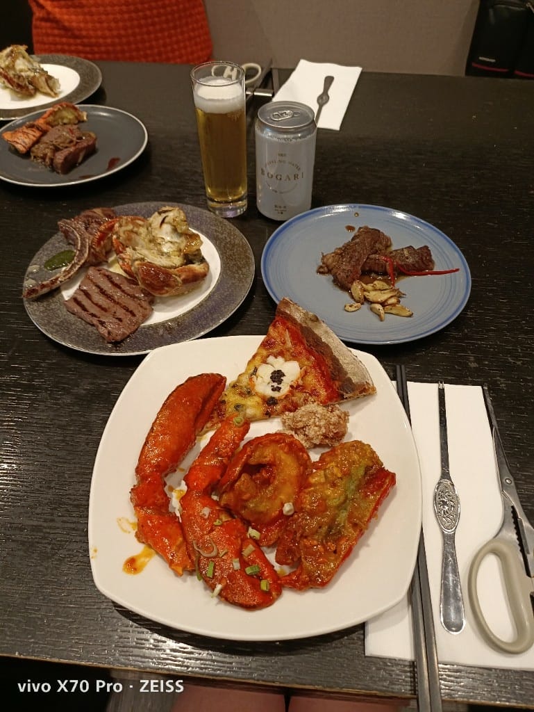 【台北吃到飽】艾美寒舍探索廚房午餐，龍蝦主題續攤😆