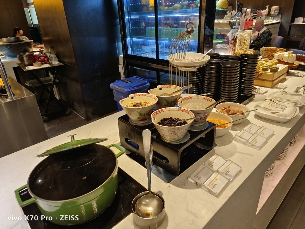 【台北吃到飽】艾美寒舍探索廚房午餐，龍蝦主題續攤😆