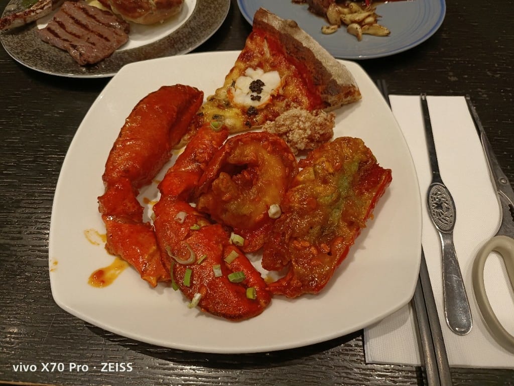 【台北吃到飽】艾美寒舍探索廚房午餐，龍蝦主題續攤😆