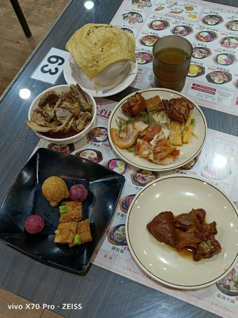 【新莊美食】輔大牛排百匯，兩人同行一人半價只要$240起吃到飽20220311