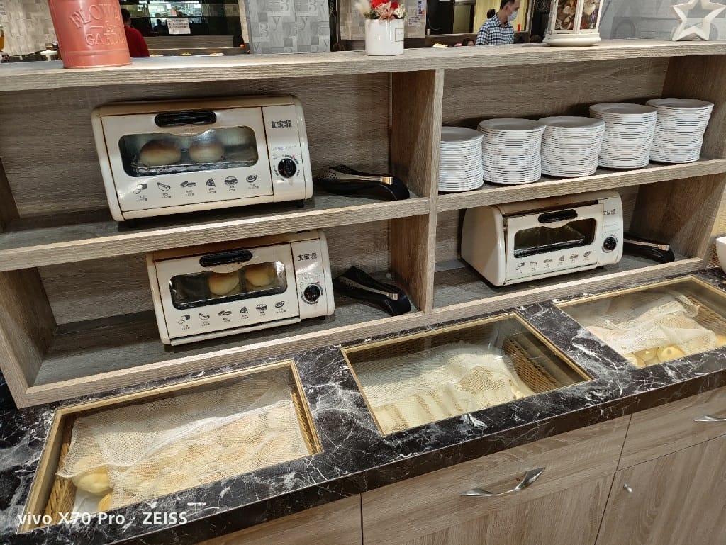 【新莊美食】輔大牛排百匯，兩人同行一人半價只要$240起吃到飽20220311