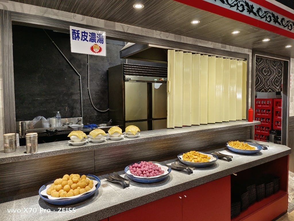 【新莊美食】輔大牛排百匯，兩人同行一人半價只要$240起吃到飽20220311