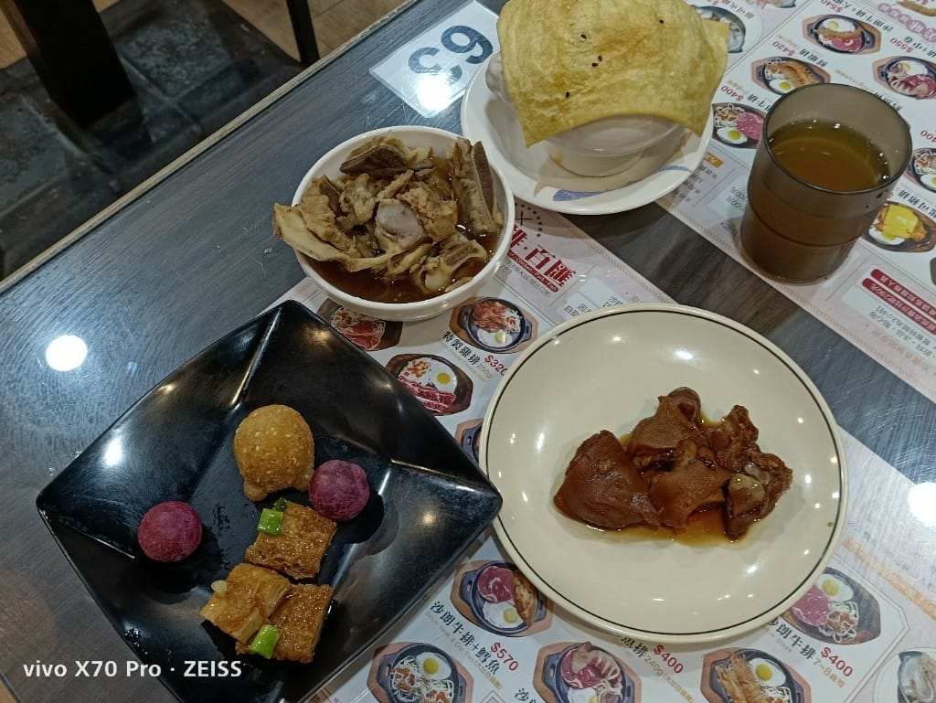 【新莊美食】輔大牛排百匯，兩人同行一人半價只要$240起吃到飽20220311